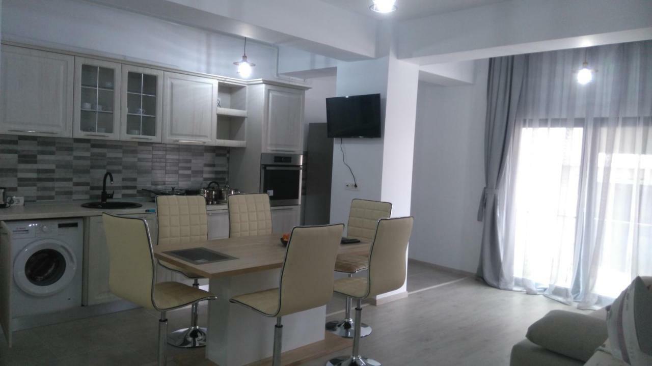 Mamaia-Sat Apartment Năvodari Buitenkant foto