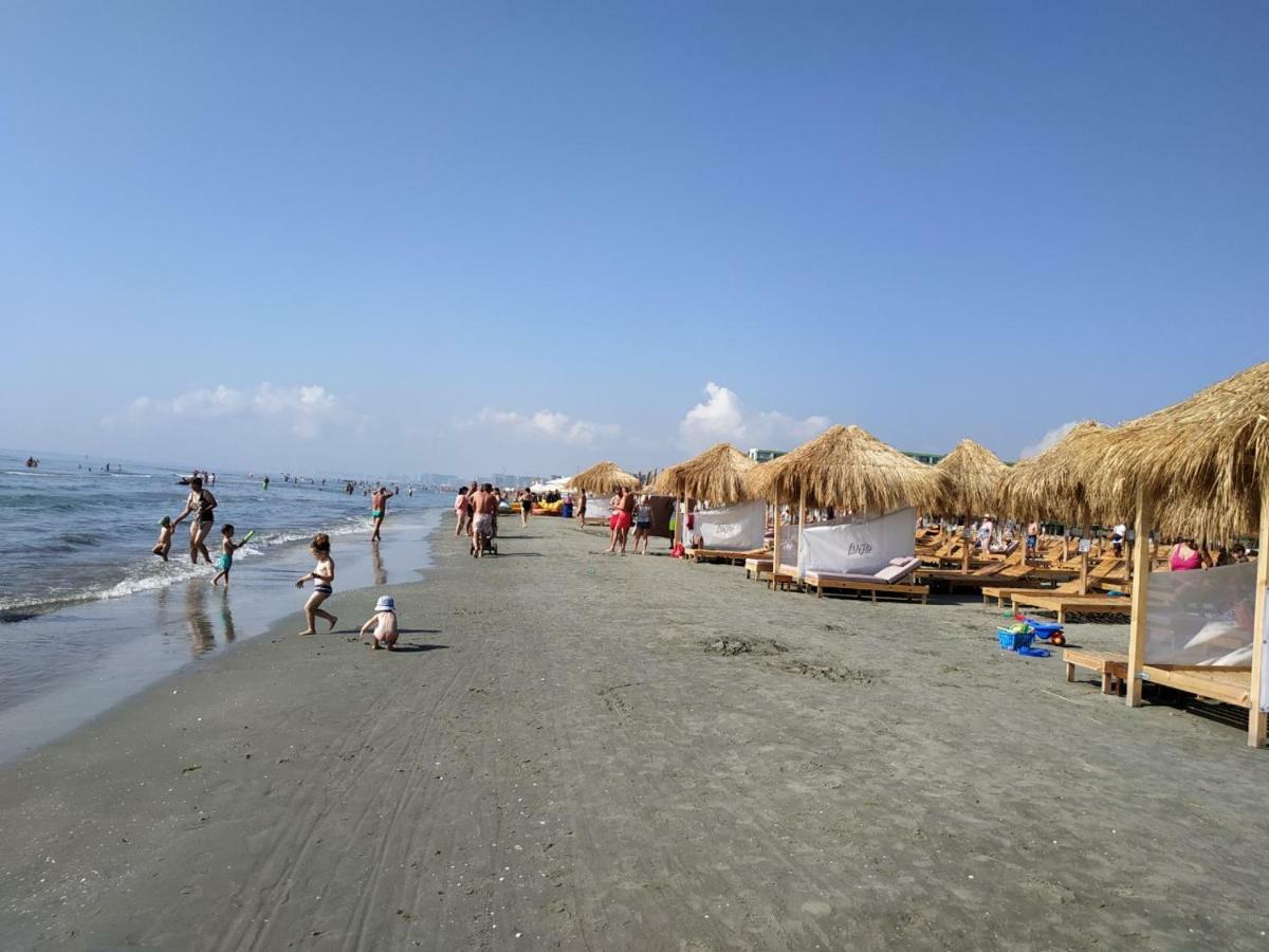 Mamaia-Sat Apartment Năvodari Buitenkant foto